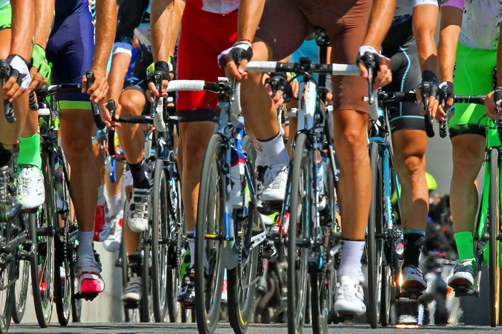 Measuring the Effectiveness of Sponsorships in the Sports Industry