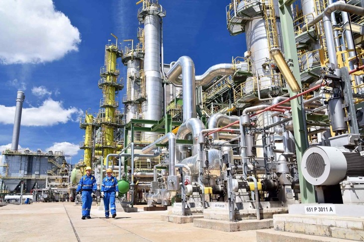 12 Strategies to Diversify Your Supply Chain for Chemicals