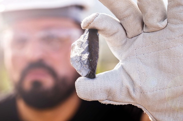 Global Fluctuations In Precious Metal Prices