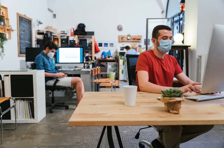 Proximity Wearables: The Future of Safe Workplaces in the New Normal