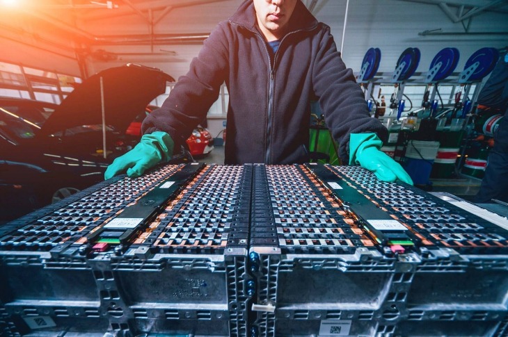 The Lithium-ion Supply Chain Paradox
