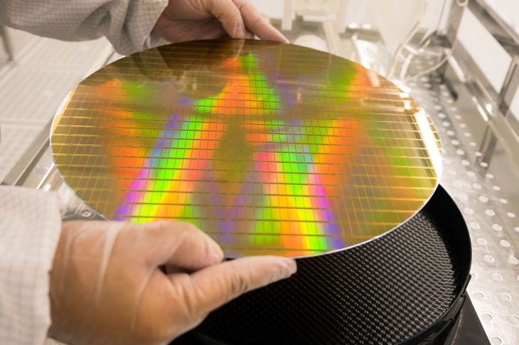 Outlook for the Global Semiconductor Silicon Wafer Industry